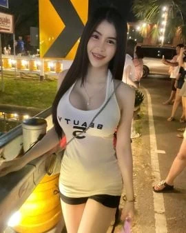 Della — 7 / 9