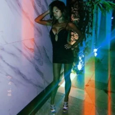 Myrela Sophia — 7 / 9