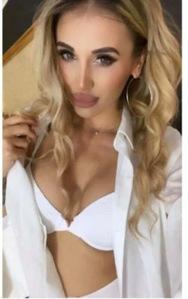 Female Escort — 2 / 5