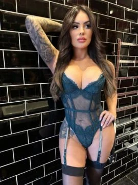 Kiara — 7 / 9