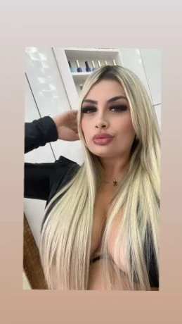 Mel Araujo — 2 / 6