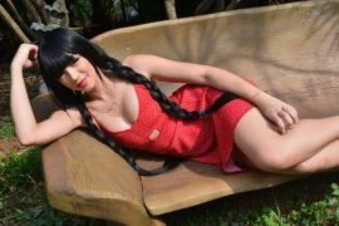 Yasmin Bellucio — 5 / 9