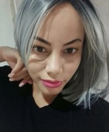 Maggie Petrini — 7 / 9