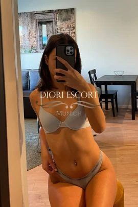 Siarra — 8 / 9