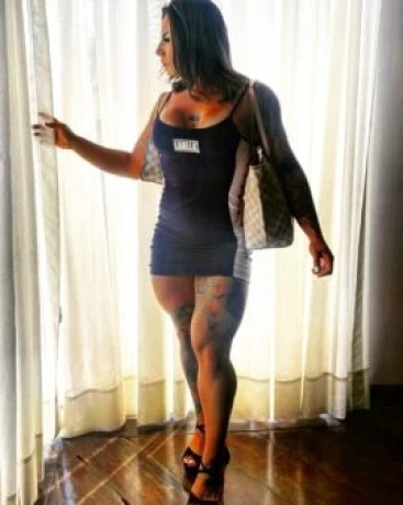 Ayla Pietro — 2 / 4