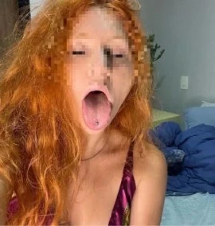 Julia Lourenze — 4 / 5