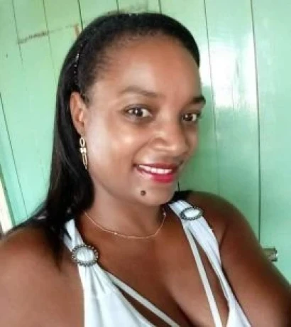 Pérola Santos — 4 / 5