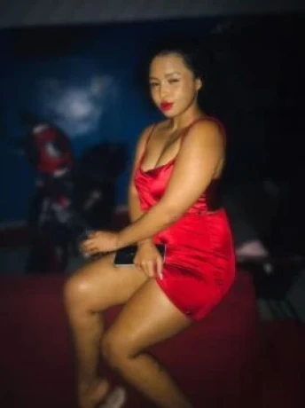 Jasmyne Souza — 4 / 5
