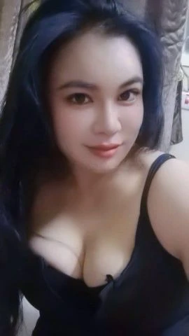 Tina — 3 / 7