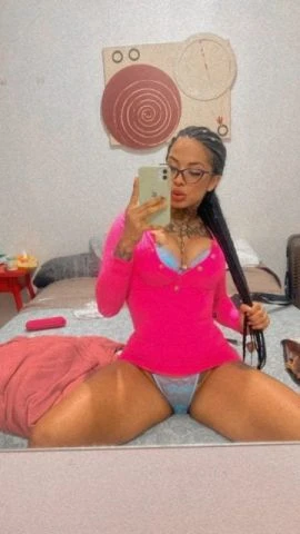 Agnes Viena — 4 / 5