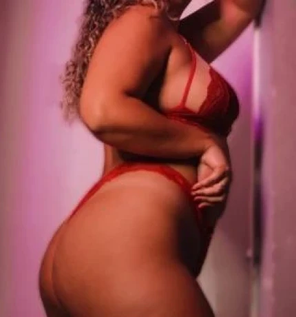 Jade Carolina — 4 / 6