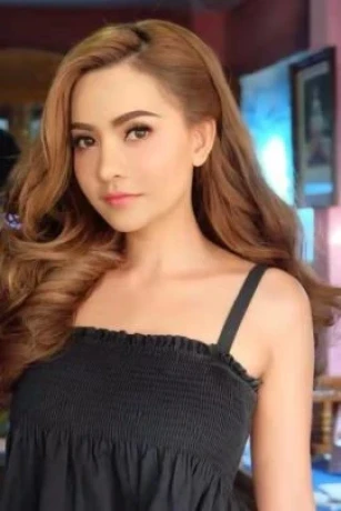 Lovely Sexy Lary — 3 / 8