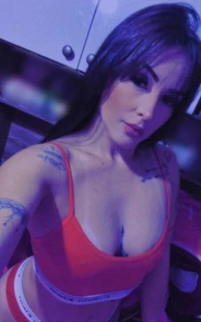 Alana Beatriz — 4 / 5