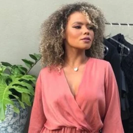 Ludmila Soutto — 3 / 5