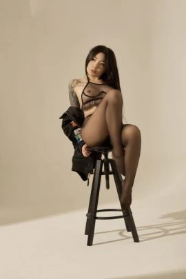Umi, Escort, Milan