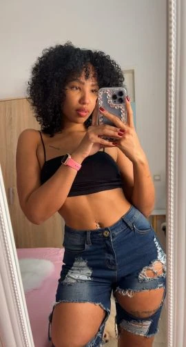 Lisa — 5 / 9