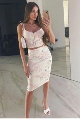 Helen — 7 / 9