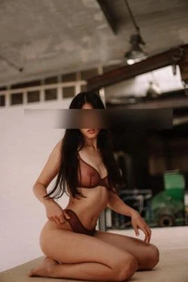 Lisa — 6 / 9