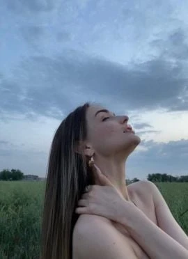 Angela — 6 / 9