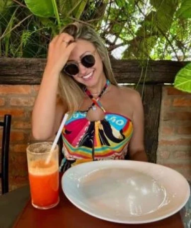 Sara Ferrari — 2 / 5