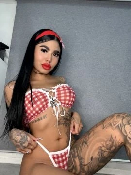 Martina — 3 / 9