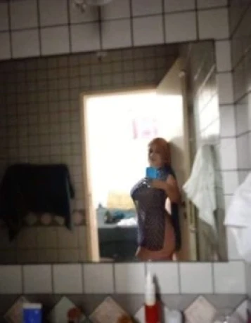 Lais Mello — 1 / 5