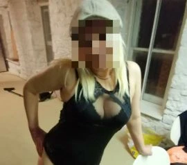 Female Escort — 3 / 8