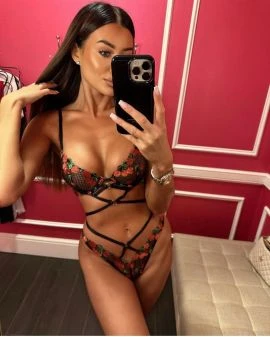 Klaudia — 2 / 8