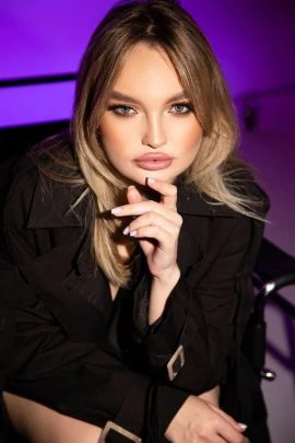 Ulyana — 3 / 9