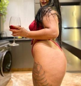 Mirella Paiva — 3 / 7