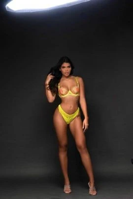 Sasha — 2 / 8