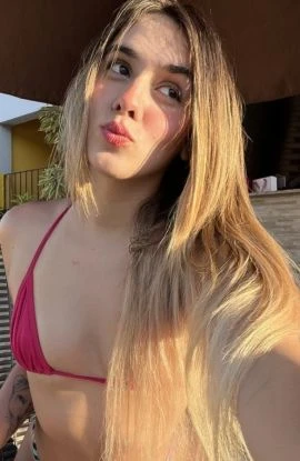 Mia, Escort, Reims