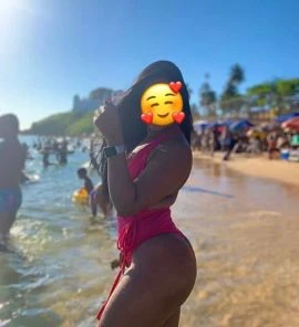 Ana Julia — 4 / 5
