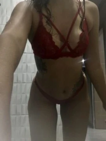 Pietra Oliveira — 2 / 5