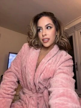Julia — 8 / 9