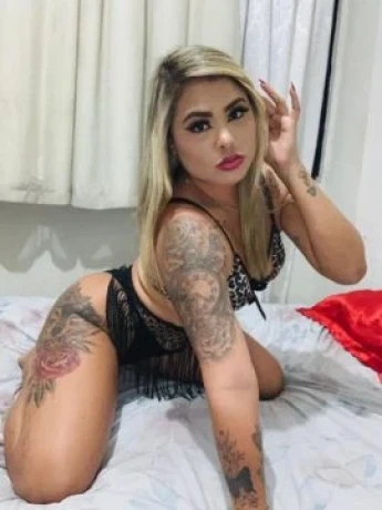 Mirella Oliveira — 5 / 9