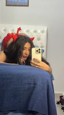 July Mendes — 1 / 5