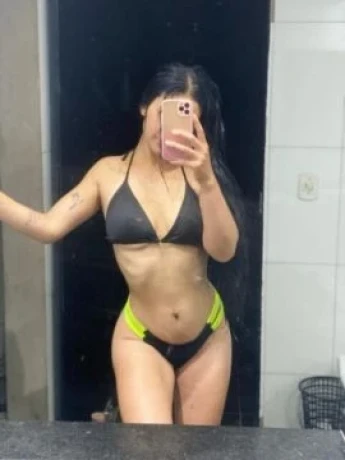 Lara Gomes — 5 / 6