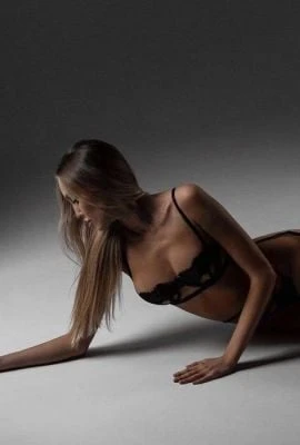 Alina — 2 / 5