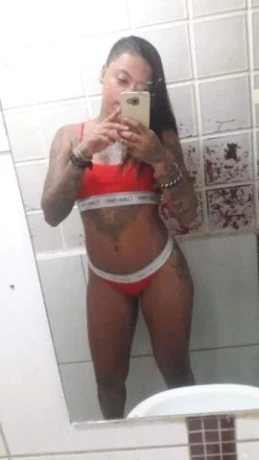 Scarlet Padilha — 4 / 5