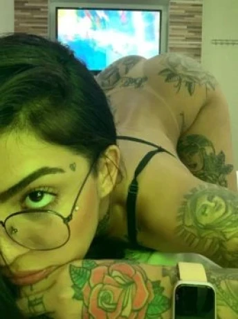 Letícia Tavares — 1 / 5