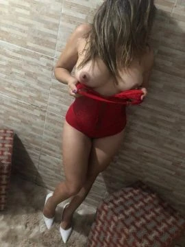 Nicole Ferraz — 5 / 9