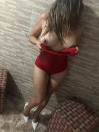 Nicole Ferraz — 5 / 9