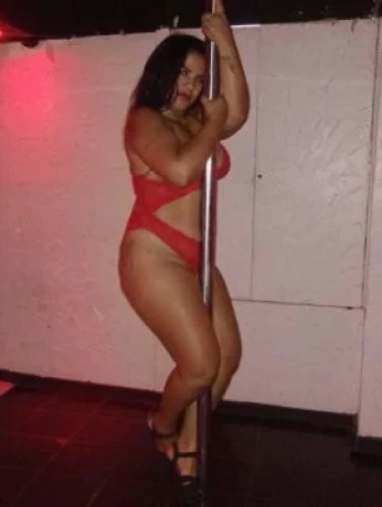 Bruna Bastos — 4 / 5