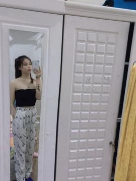 Lisa — 2 / 5