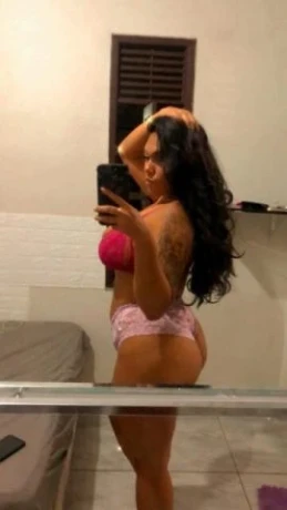 Camila Carvalho — 5 / 9