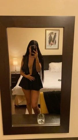 Vanessa — 4 / 9