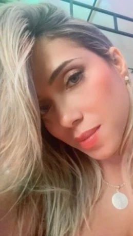 Júlia Teles — 7 / 8