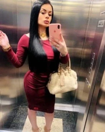 Laura Bastos — 5 / 7