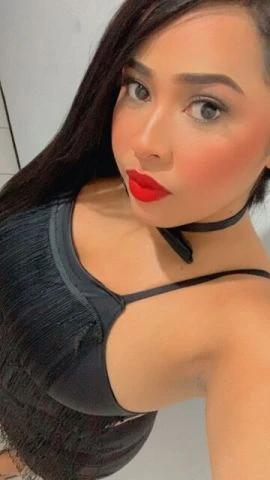 Julia Alves — 4 / 6